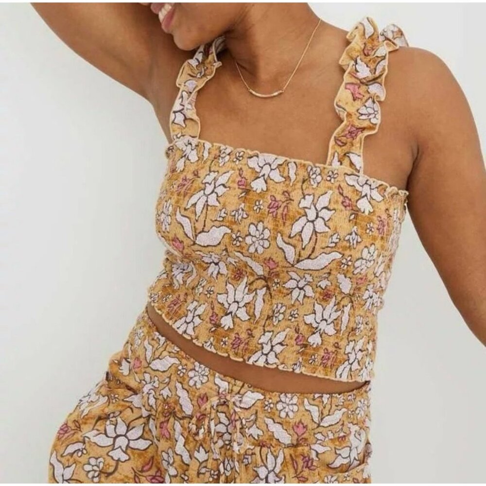 NWT Aerie Jungle Thrills Smocked Floral Print Crop Top